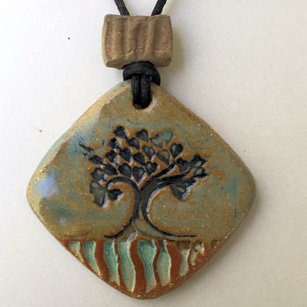 Joshua Tree Oil Pendent Pottery Clay Terracotta Aromatherapy