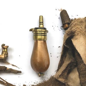 Frasco miniatura de cobre para pólvora de estilo victoriano