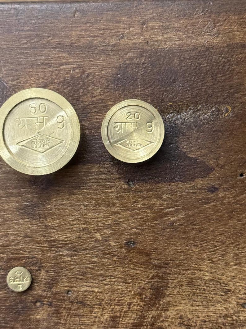Pesas de latón vintage elegantes: decoración única para básculas de 1 a 200 gramos, doradas, pesas doradas imagen 5