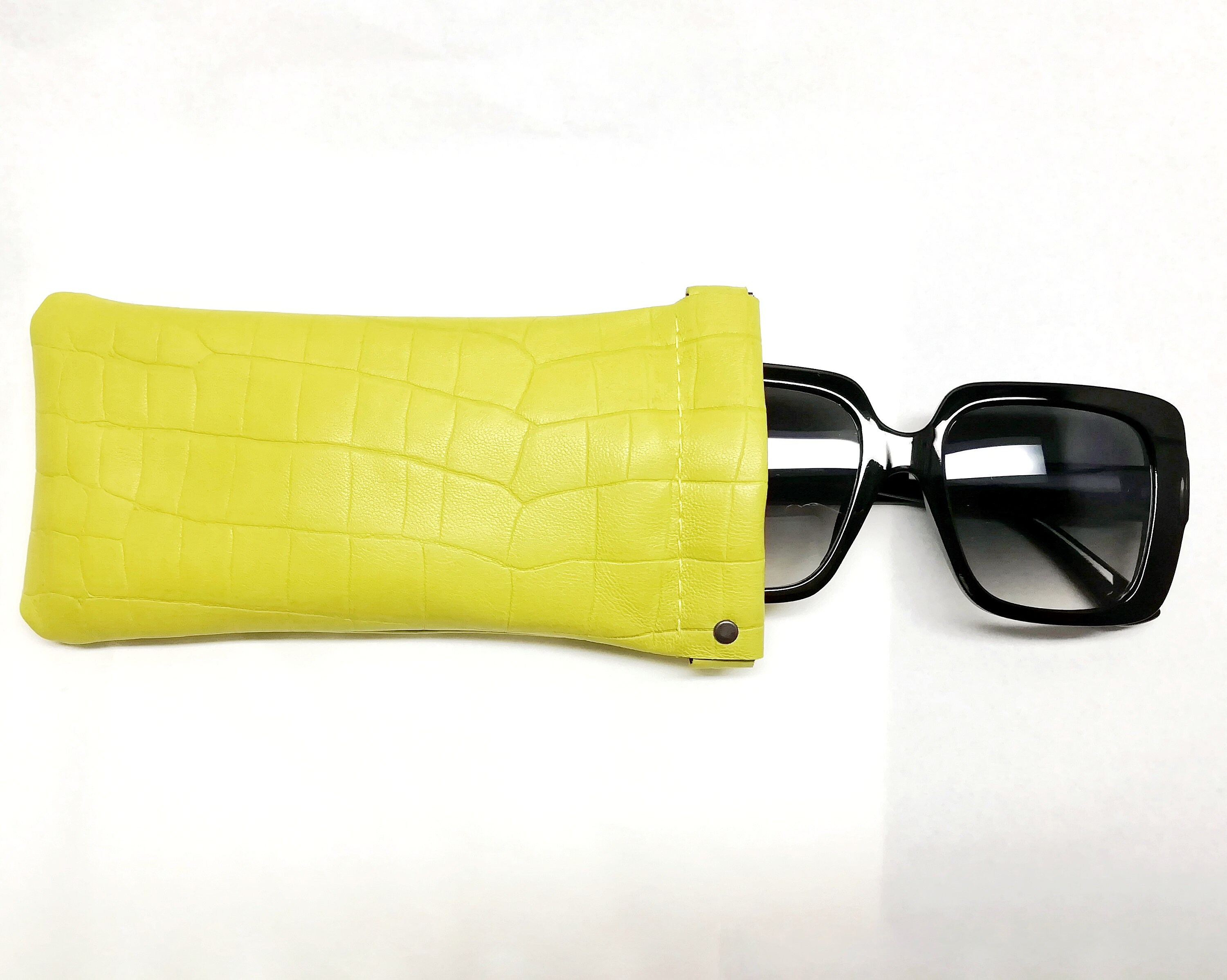 Handmade case for glasses, Soft leather purse, Padded sleeve, Squeeze top glasses case, Leather goods for women, Yellow gift idea, Recycled