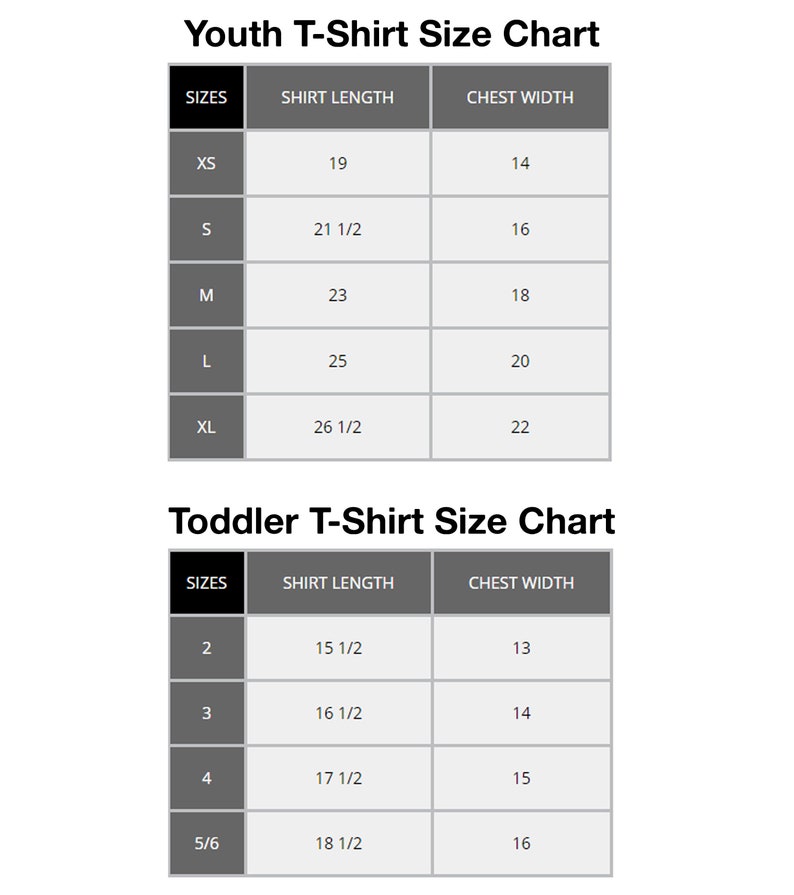Op de afbeelding: Een maattabel voor jeugd- en peuter T-shirts. De tabel geeft de maten, de shirtlengte in inches en de borstbreedte in inches.