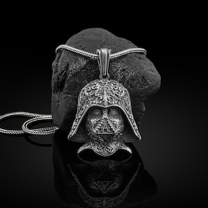 Darth Vader Engraved Handmade Silver Necklace, Star Wars Fan Gift, Star Wars Darth Vader Mask Silver Necklace, Star Wars Dark Side Lord Gift