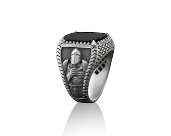 Crusader knight black onyx silver men ring, The templar knight engraved sterling silver black onyx gemstone ring for men, Onyx ring for dad