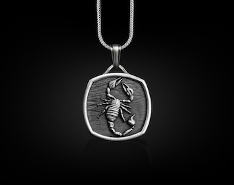 Zilveren ketting met gegraveerde schorpioenhanger, gepersonaliseerde dierenketting voor mannen, ketting met sterrenbeeld Schorpioen voor vader