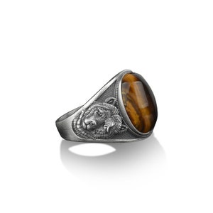 Grizzly bear gemstone men ring in silver, Tiger&#39;s eye gemstone signet men  ring, Animal lover gift,  Pinky men ring for Women, Gift for dad