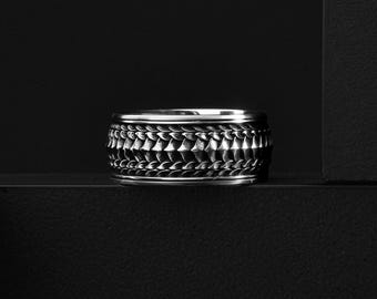 Dragon Scales Engraved Men's Band Ring in Sterling Silver, Personalized Luxury Unique Wedding Gift Jewelry