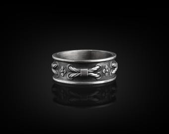 BySilverStone Viking Knot Men's Ring - Handmade Sterling Silver Wedding Band, Oxidized Finish - View #2