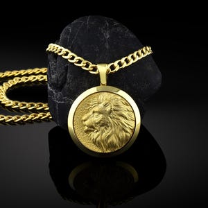 18k gold lion pendant necklace for men, Lion head medallion, 21k gold lion gift, unique men&#39;s gold lion necklace gift, Aniiversary gifts
