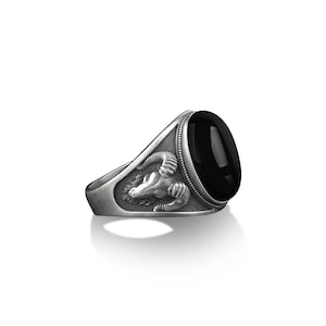 Ram head signet silver men Ring, Black onyx silver pinky man ring, Zodiac aries onyx men ring, Oxidized silver men gift jewelry for husband