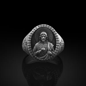 Jesús de plata de ley con anillos de sello del Sagrado Corazón para hombres, anillo de Jesús salvador de plata oxidada, anillo de protección, joyería de regalo de hombres cristianos