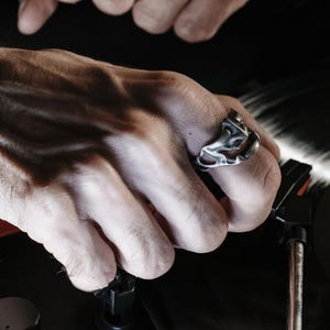 Demon Samurai Silver Minimalist Ring, Oni Mask Ring, 925 Sterling Silver Fantasy Ring, Best Friend Ring, Gothic Ring, Remembrance Gift