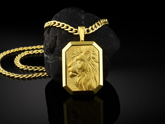Gold lion pendant necklace discount