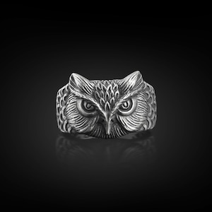 Owl Mens Ring in Oxidized Silver, Cool Birds of Prey Ring For Boyfriend, Engraved Animal Ring For Men, Pinky Bird Ring, Husband Ring Gift