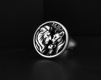 Personalized Lion with Lioness Silver Men's Ring, Handmade Luxury Lion with Family Engraved Gift Jewelry Ring