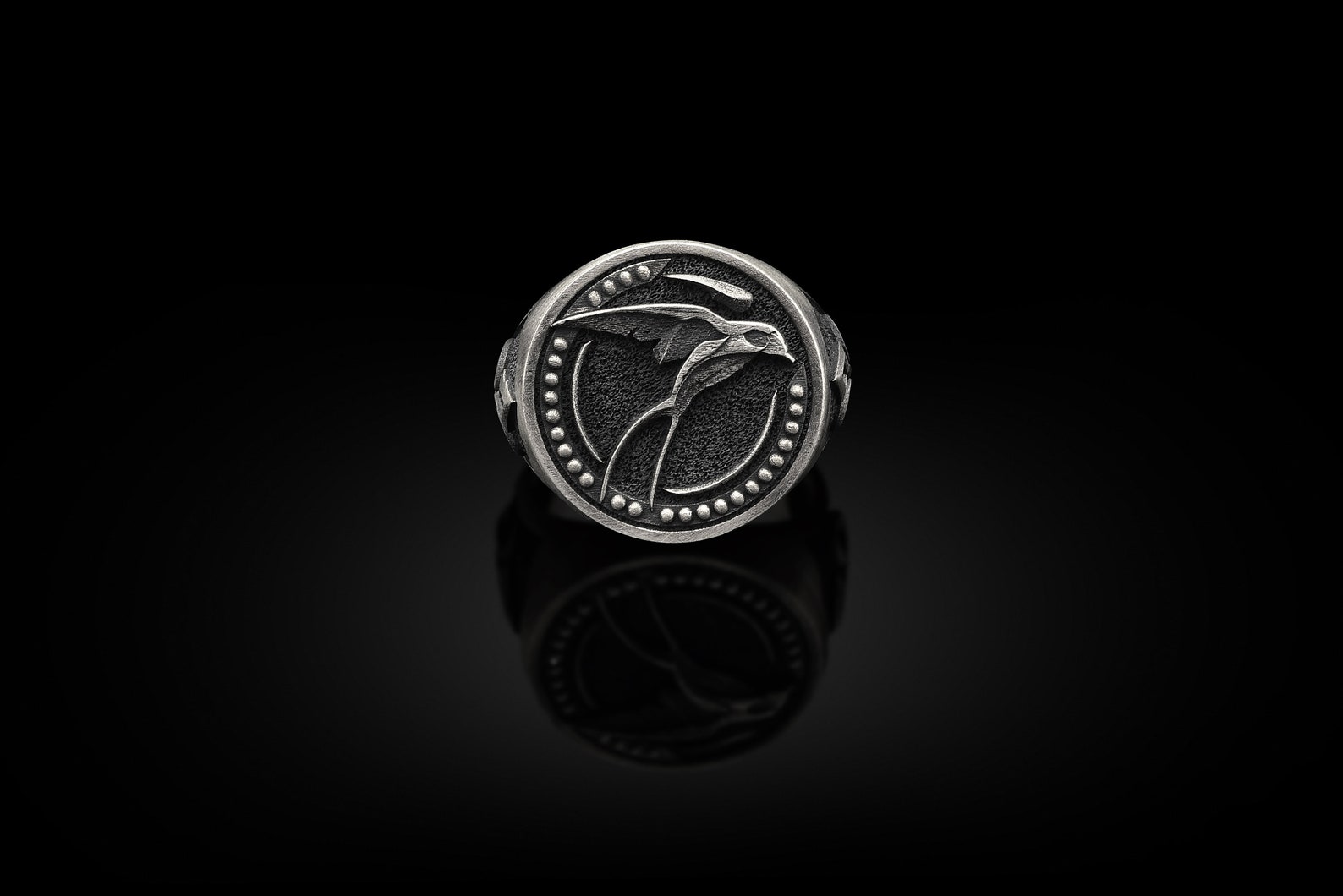 Zireael The Witcher Symbol Engraved Silver Ring Etsy