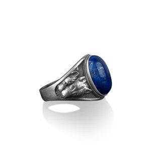 Unique wolf couple signet silver men ring, Sterling silver with blue lapis stone man ring, Wild animal engraved lapis lazuli ring for mens