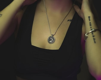 Collana con ciondolo da uomo in argento sterling fatto a mano dell'Ariete, gioielli da uomo con segno zodiacale Ariete, ciondolo astrologico, collana oroscopo, regalo di compleanno dell'Ariete