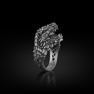 Handmade Dragon Men Ring, Elegant Dragon Ring in Sterling Silver, Ring for Dragon Lover, Mythical Creature Ring, Handcrafted Gothic Ring Men