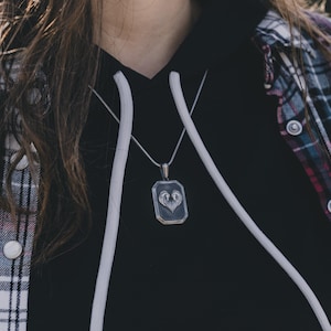 Pegasus Silver Man Pendant, Personalized Twin Pegasus Men&#39;s Silver Necklace, Pegasus With Heart Charm Pendant, Unisex Pegasus Gift Necklace