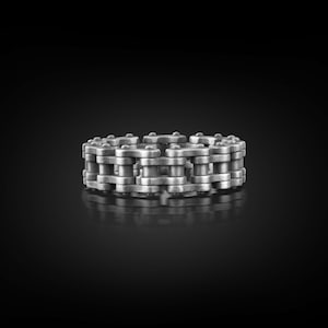 Biker Chain Ring in Oxidized Silver, Motorcycle Chain Ring For Men in Sterling Silver, Unique Mens Ring For Boyfriend, Motorcycle Art