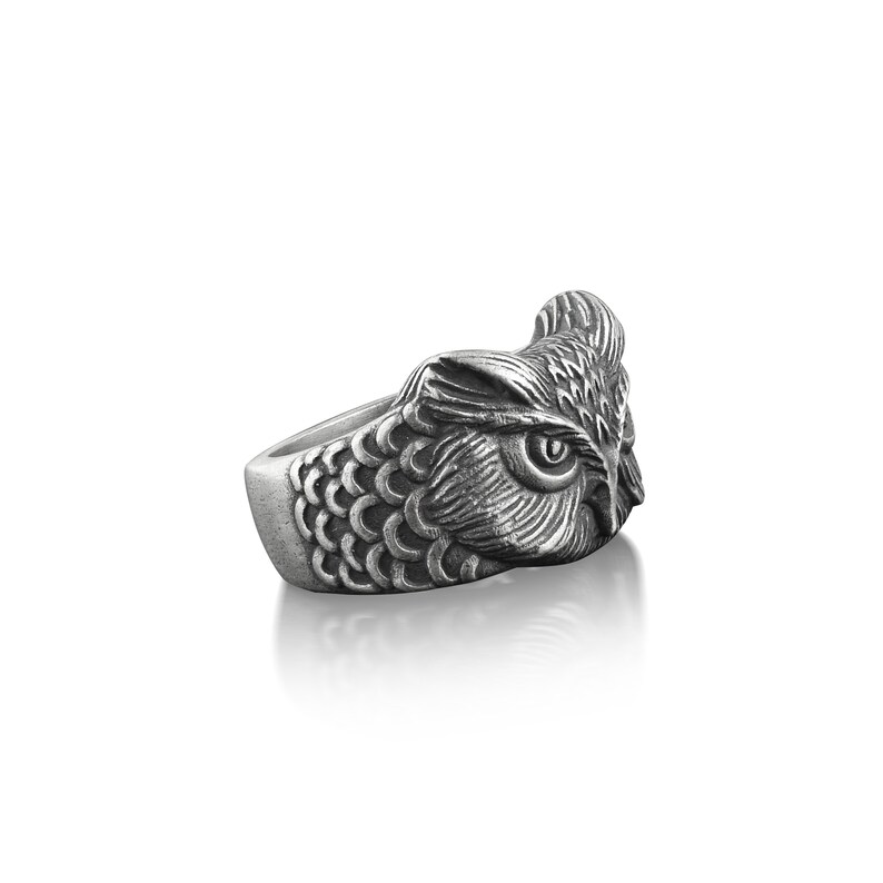 Owl Mens Ring in Oxidized Silver, Cool Birds of Prey Ring For Boyfriend, Engraved Animal Ring For Men, Pinky Bird Ring, Husband Ring Gift image 2