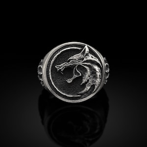Silver celtic wolf ring for men, Norse mythology handcrafted ring, Engraved wolf statement jewelry, Unique viking ring gift, Gift for mens