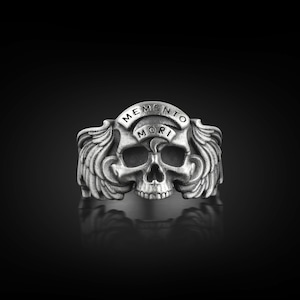 Memento Mori Mens Skull Ring in Silver, One Of A Kind Gothic Ring For Best Friend, Memento Mori Goth Jewelry For Men, Biker Ring For Husband