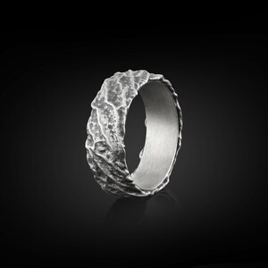 Rock surface band ring for men in sterling silver, Textured wedding men band ring,  Promise silver ring, Husband gift band ring, Men jewelry