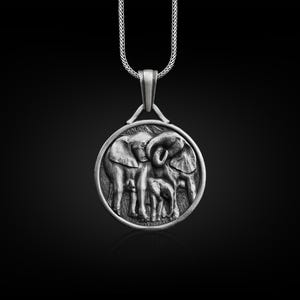 Elephant family 925 silver men necklace, Sterling silver animal necklace, Personalized medallion necklace, Animal lover gift, Gift for wife