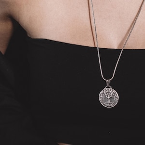 Silver Tree Of Life Medallion Necklace, Personalized Yggdrasill Charm Pendant, Silver Viking Tree of Life Gift, Personalized Gift Necklace