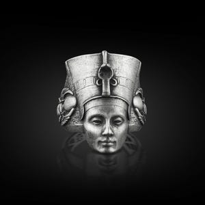 Nefertiti Queen of Ancient Egypt Ring, Engraved Scarab on Side Egyptian Mythology Ring, Scriptural Ring For Mama, Extraordinary Ring For Men