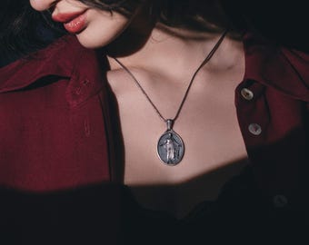 Resurrected Jesus The Christus Statue Silver Oval Medal, Customizable Necklace, Catholic Gifts for Women, Necklace Silver Christian Men