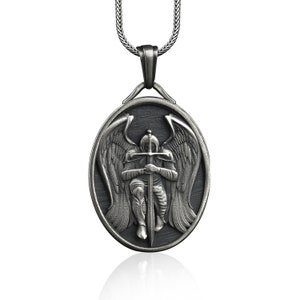 Collana in argento fatta a mano di San Michele Arcangelo, Collana Arcangelo personalizzabile, Regali cattolici per donne, Collana regalo Arcangelo uomo