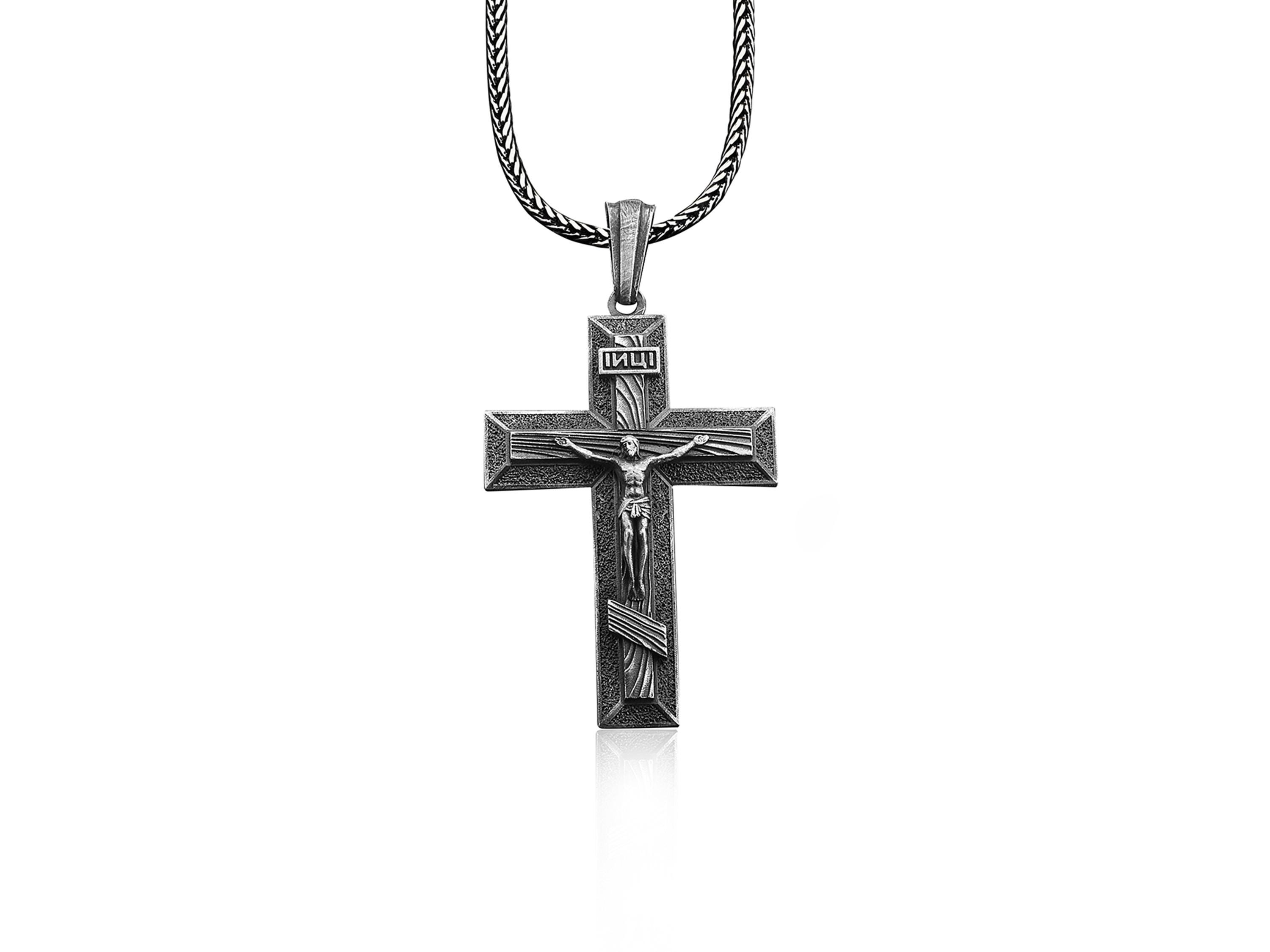Inri イエス・キリストの十字架シルバーネックレス、イエス