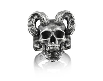 Demon Skull Ring in Sterling Silver, Ram Skull with Horns Unusual Ring For Boyfriend, Male Ring in Gothic Style, Biker Ring For Husband
