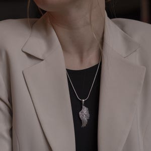 Collar de plata hecho a mano del ala del ángel, joyería de los hombres de plata del ala del ángel de la guarda, colgante de plata de ley del ala del ángel, encanto religioso del ala del ángel