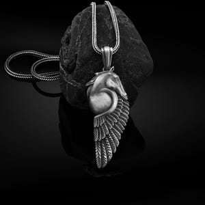 Pegasus Silver Necklace, Pegasus Pendant, Horse Head Necklace, Oxidized Men Necklace, Silver Chain Men Pendant, Silver Pegasus Charm, Gift