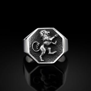 Sterling Silver Rampant Lion Signet Mens Ring, Handmade Lion Man Ring, Polished Silver Scottish Lion Ring, Lion Mens Ring, Wedding Mens Ring