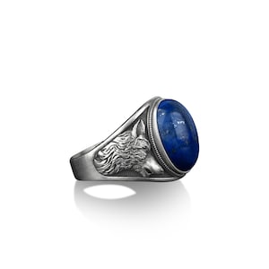 Howling wolf silver men ring, Lapis lazuli signet man ring, Wild wolf men ring, Silver lapis stone wolf men&#39;s ring, Husband silver gift ring