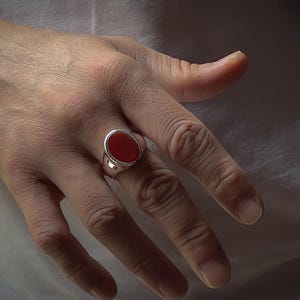 Sterling silver red agate oval cut flat top ring, Carnelian statement ring for men, Minimalist signet agate ring, Unique fashion ring