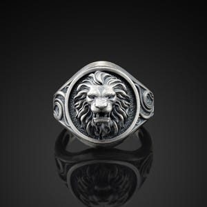 Handmade Lion Sterling Silver Men&#39;s Signet Ring, African Lion Boho 925 Silver Man Ring, Lion Men Ring, Wild Lion Men&#39;s Jewelry, Gift For Him