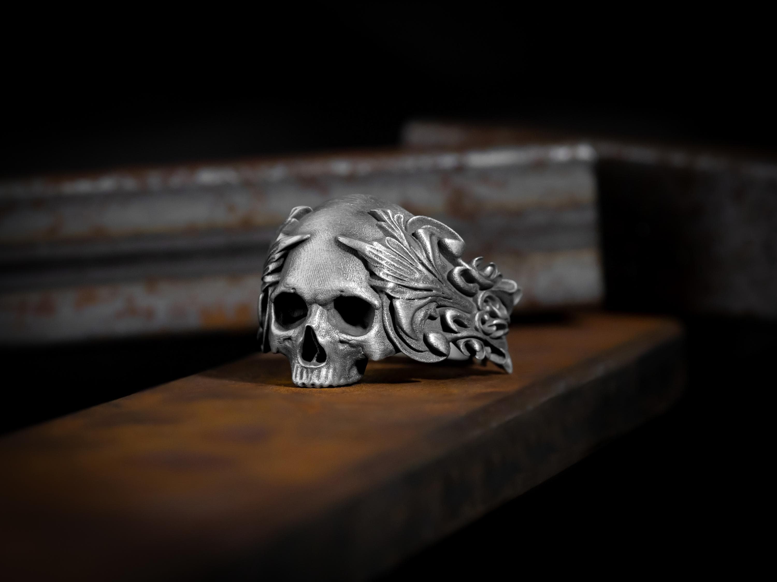 trunk show: pinky skull ring by Erica Molinari trunk show: pinky skull ring by Erica Molinari