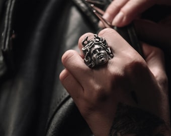 Gorgon Medusa Handmade Sterling Silver Men Biker Ring, Greek Mythology Ring, Medusa Gothic Ring, Gorgon Medusa Silver Jewelry, Ring For Men