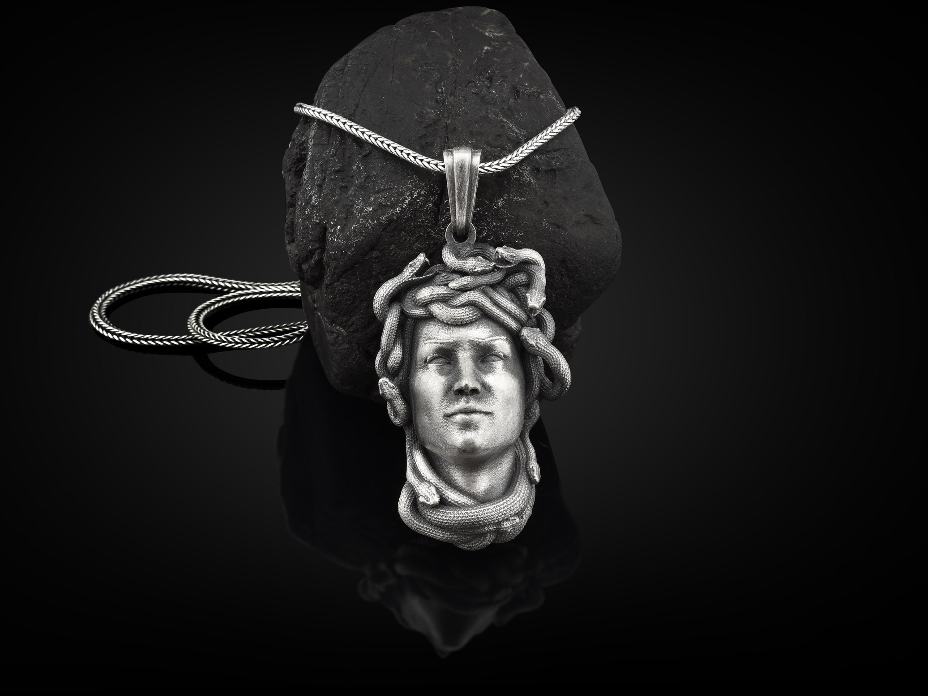 Ciondolo Gorgone Medusa, collana serpente Gorgone da uomo, collana con testa di medusa gotica mitologia greca gioielli di fascino medusa, collana con ciondolo punk gorgone serpente medusa per ragazzi