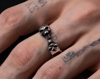 Double Skull Head Adjustable Polished Silver Men Ring, Handmade Skull Head Engraved Jewelry Rings for Biker