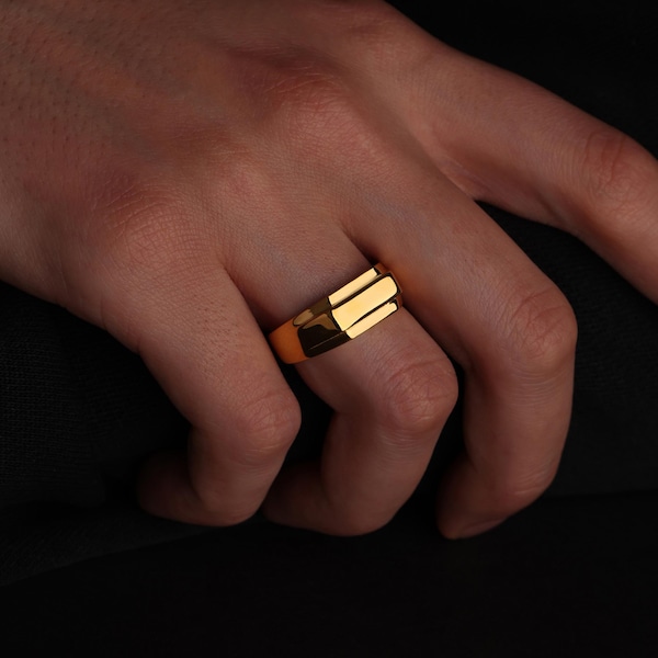 18K gold men wedding ring, Handmade 14k gold signet ring for men, Striped men pinky signet ring for husband, 21k luxury gold unique men ring