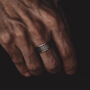 Dragon Scale Motif Ring, 925 Sterling Silver Wedding Band, Mythycal Creature Wyvern, Men&#39;s Jewelry, Engagement Ring, Groomsmen Gift,