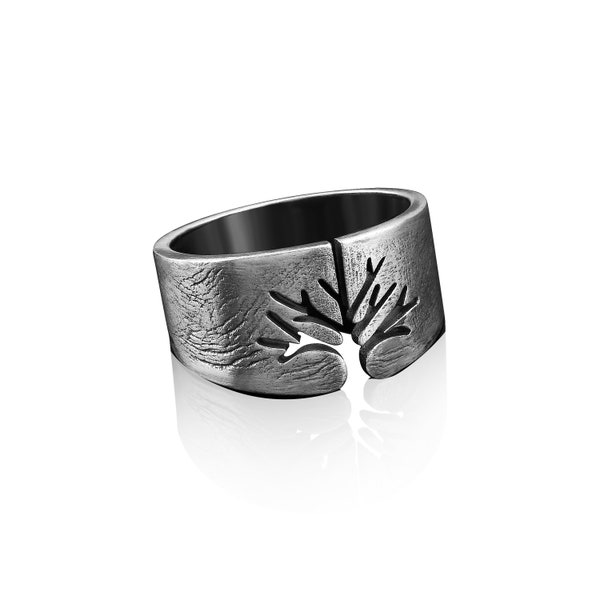 Bague en argent faite main d'arbre de vie, bague en argent à breloques, bijoux d'arbre généalogique oxydé, bagues pour hommes d'arbre sacré au centre, bague en argent Yggdrasil