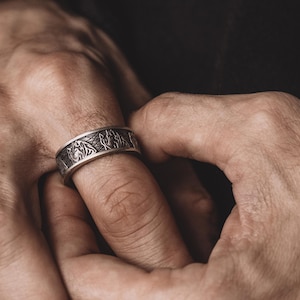 Wolf Family Silver Wedding Ring for Men&#39;s, 925 Sterling Silver Man Wedding Band, Engagement Ring, Animal Ring, Stackable Ring, Family Gift