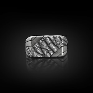 Rectangle Textured Mens Ring in Silver, Cool Streetwear Ring For Men, Everyday Ring For Husband, Signet Ring in Sterling Silver, Male Ring